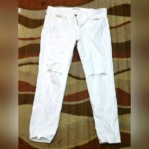 Nature jeans. Distressed. White. 15 x 31